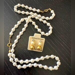 Faux pearl and earrings